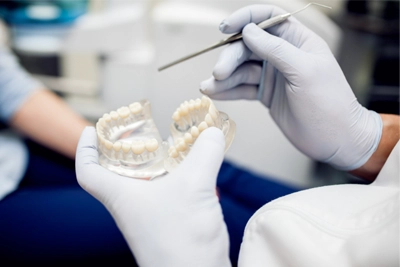 ¿Duele ponerse un implante dental?  Que debes saber antes del tratamiento