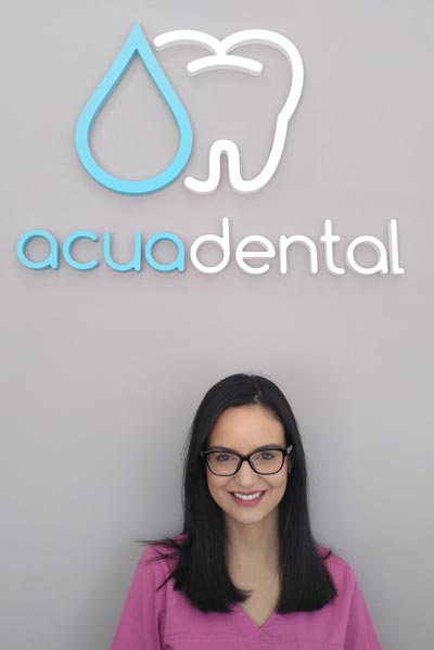 Laura, auxiliar de clínica dental